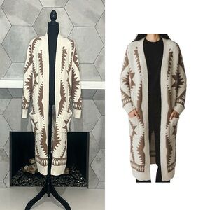 Jessica Simpson Aztec Pattern Long Cardigan In  Cream & Brown 🤎